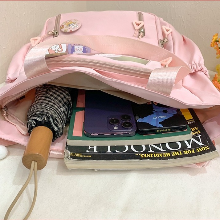 This is a fresh and cute backpack for children and primary school students in grades 3 to 6. It has a sweet style and a solid color with a transparent layer Application Scenario