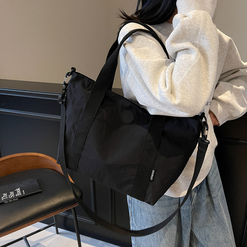 Large-capacity bag for ladies, 2025 new style fashionable handbag, versatile single-shoulder crossbody bag, simple and casual tote bag details Picture