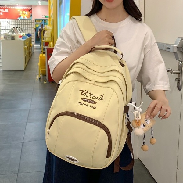 Japanese-style InS-style schoolbag, a niche design for middle and high school students, a large-capacity multi-layer versatile backpack full figure