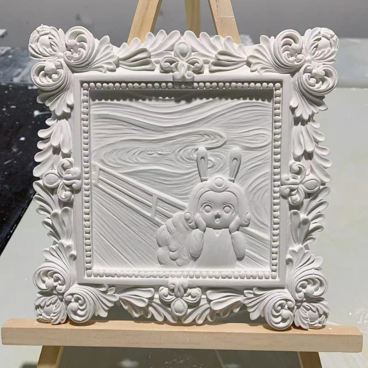 The manufacturer supplies 3d stereoscopic lace relief paintings, DIY European-style paintings, white base painted European-style decorative paintings wholesale Application Scenario