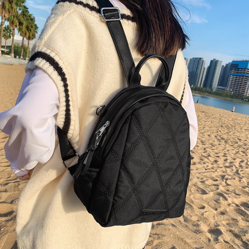 Japanese-style InS-style solid color simple mini college student backpack, versatile and lightweight backpack for commuting, Korean-style single-shoulder bag details Picture