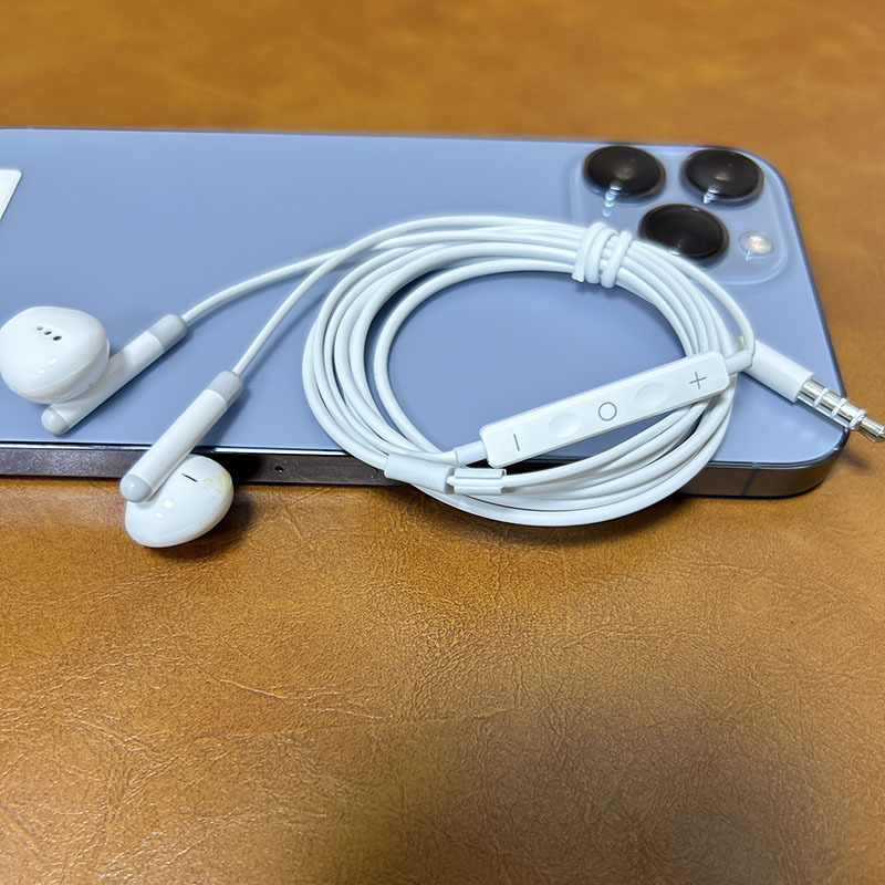 Compatible with Apple, Android, oppo, Xiaomi, Huawei, 3.5mm in-ear wired headphones, line-controlled karaoke, type-c digital Application Scenario