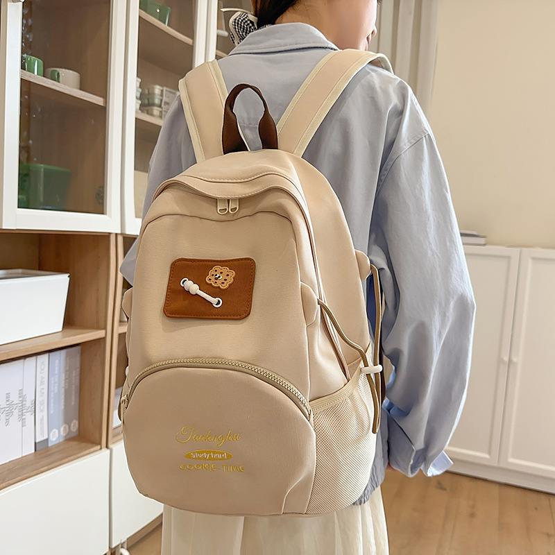 New high-appearancelevel ins style large-capacity student schoolbag, niche and versatile travel backpack, sweet and cute backpack details Picture