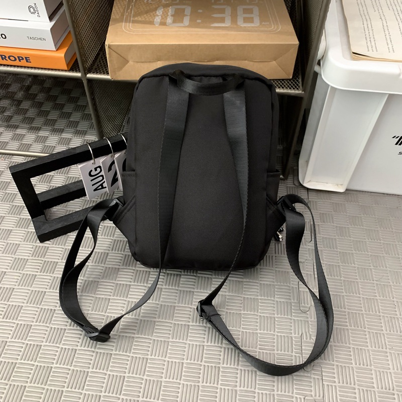 Mini backpacks are versatile and fashionable. They are suitable for outdoor sports, cycling, picnicking, lightweight hiking, and simple single-shoulder designs Specification drawing