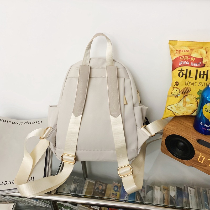 The 2025 new solid-color versatile, fashionable and casual single-shoulder bag, large-capacity backpack, lightweight and simple travel backpack Application Scenario