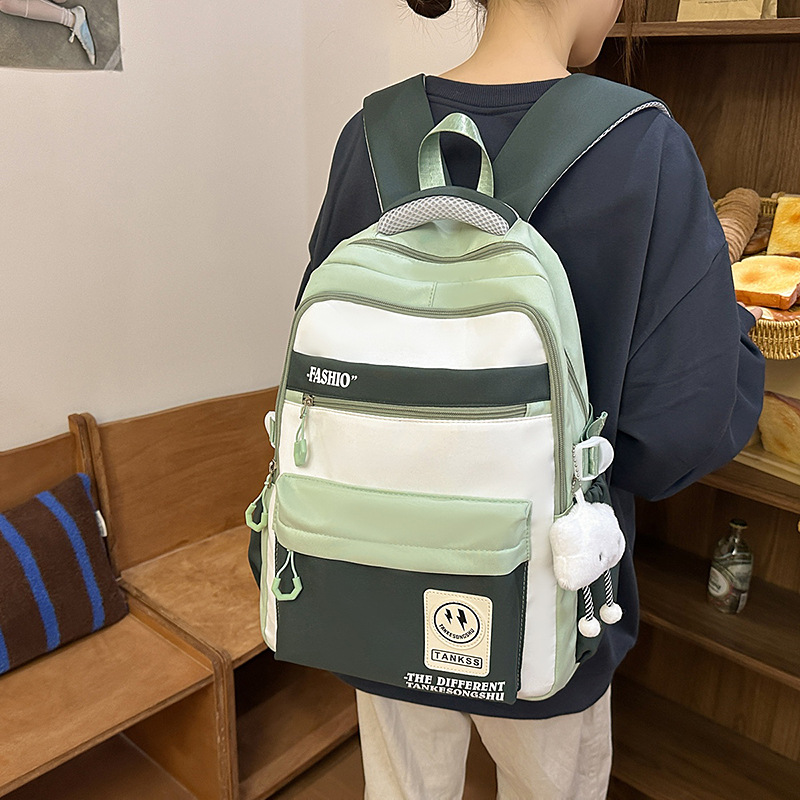 A new retro workwear-style backpack for men, a Korean version of the ins school style, a multi-layered backpack with contrasting colors for junior and senior high school students details Picture