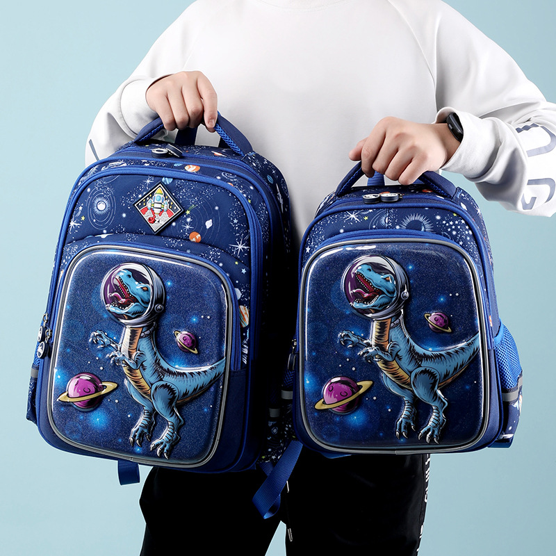 Kindergarten schoolbags for boys in large, medium and small classes, primary school students, dinosaurs, and lightweight crocodile cartoon children's bags for grades one, two and three details Picture