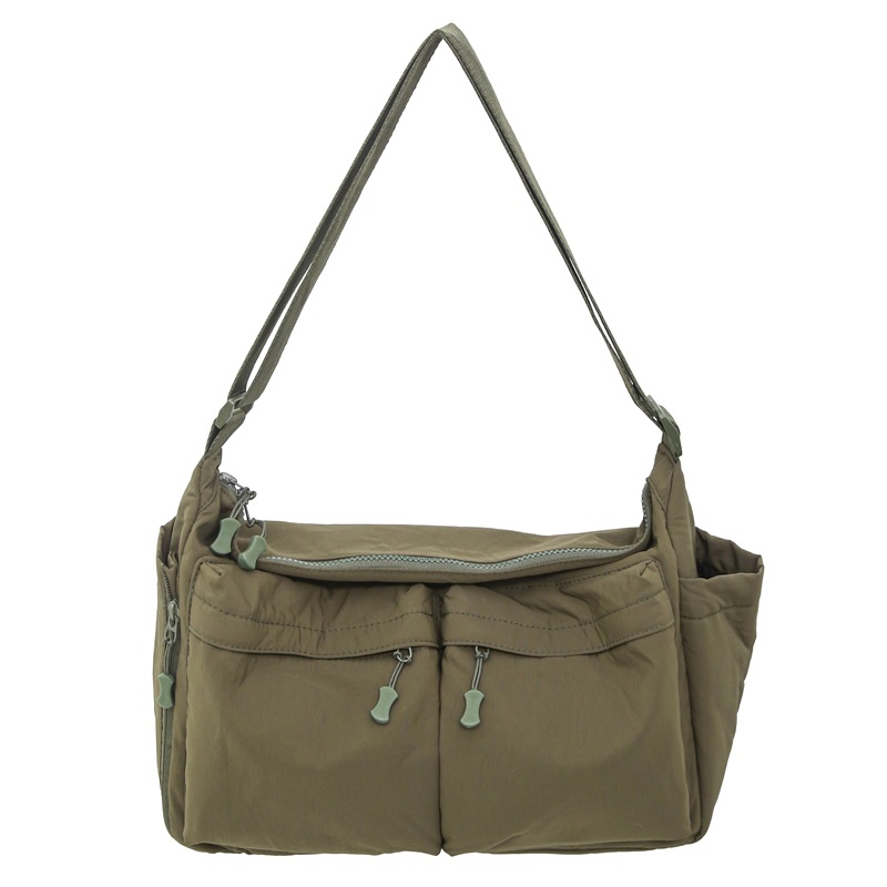 Single-shoulder bag for men and women, Japanese-style casual large-capacity men's crossbody bag, sports commuting backpack, portable messenger bag for going out Item Picture