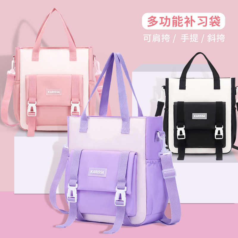 The 2023 new British-style backpack for both boys and girls is a lightweight and anti-slip portable schoolbag for primary school students from grades one to six full figure