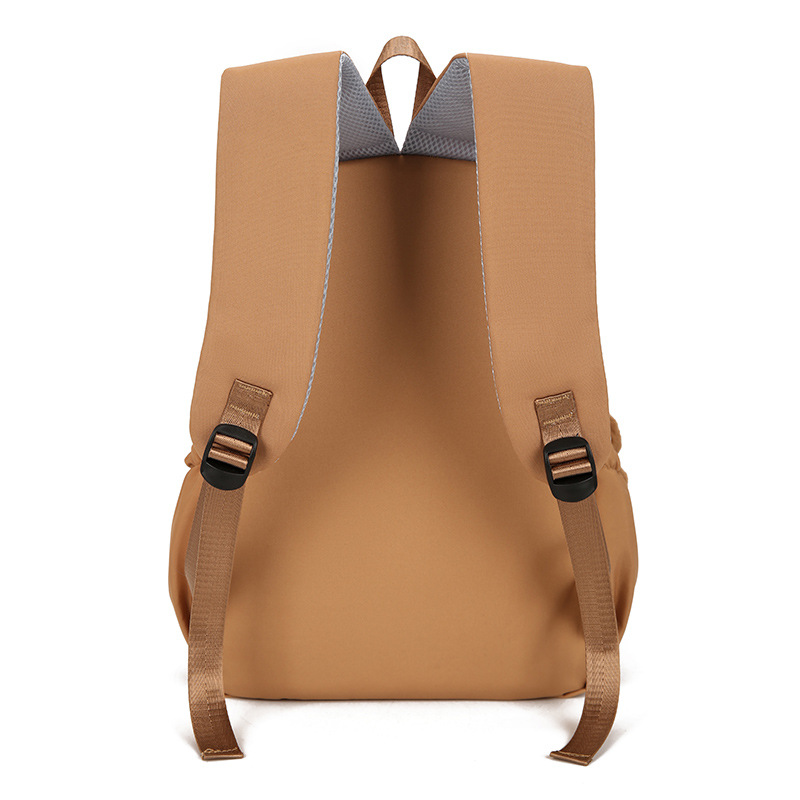 A new, cute Capibara backpack with a high level of appearance for students in grades 3 to 6. It is a casual, simple and lightweight commuting backpack Specification drawing