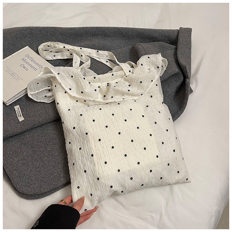 Summer's new sweet Korean-style atmosphere, floral versatile single-shoulder bag, black fungus lace fairy photo handbag Specification drawing