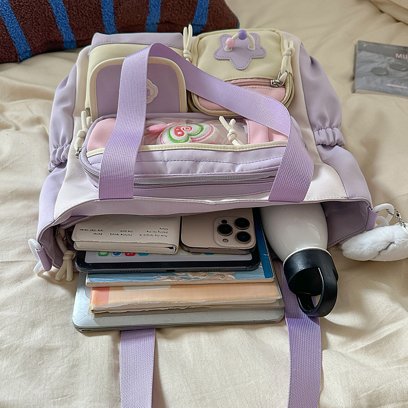 A new high-appeartion-level Japanese ins fresh and sweet color-blocking patchwork cute girl tutorial bag and a lightweight crossbody bag Application Scenario
