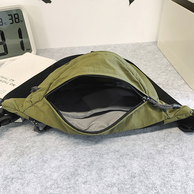 Japanese-style chest bag for women, simple and casual workwear bag, street trend sporty fashion, inS-style small crossbody bag for men, waist bag Application Scenario