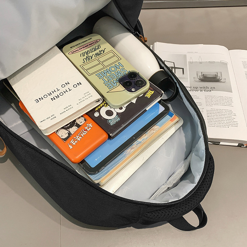 New high-quality Korean-style workwear for men, trendy and cool couple backpacks, air cushion backpacks for junior and senior high school students Application Scenario