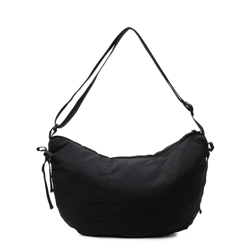 Retro Japanese-style solid-color pleated crossbody dumpling bag, simple and elegant style, casual underarm bag, versatile and niche single-shoulder bag Item Picture