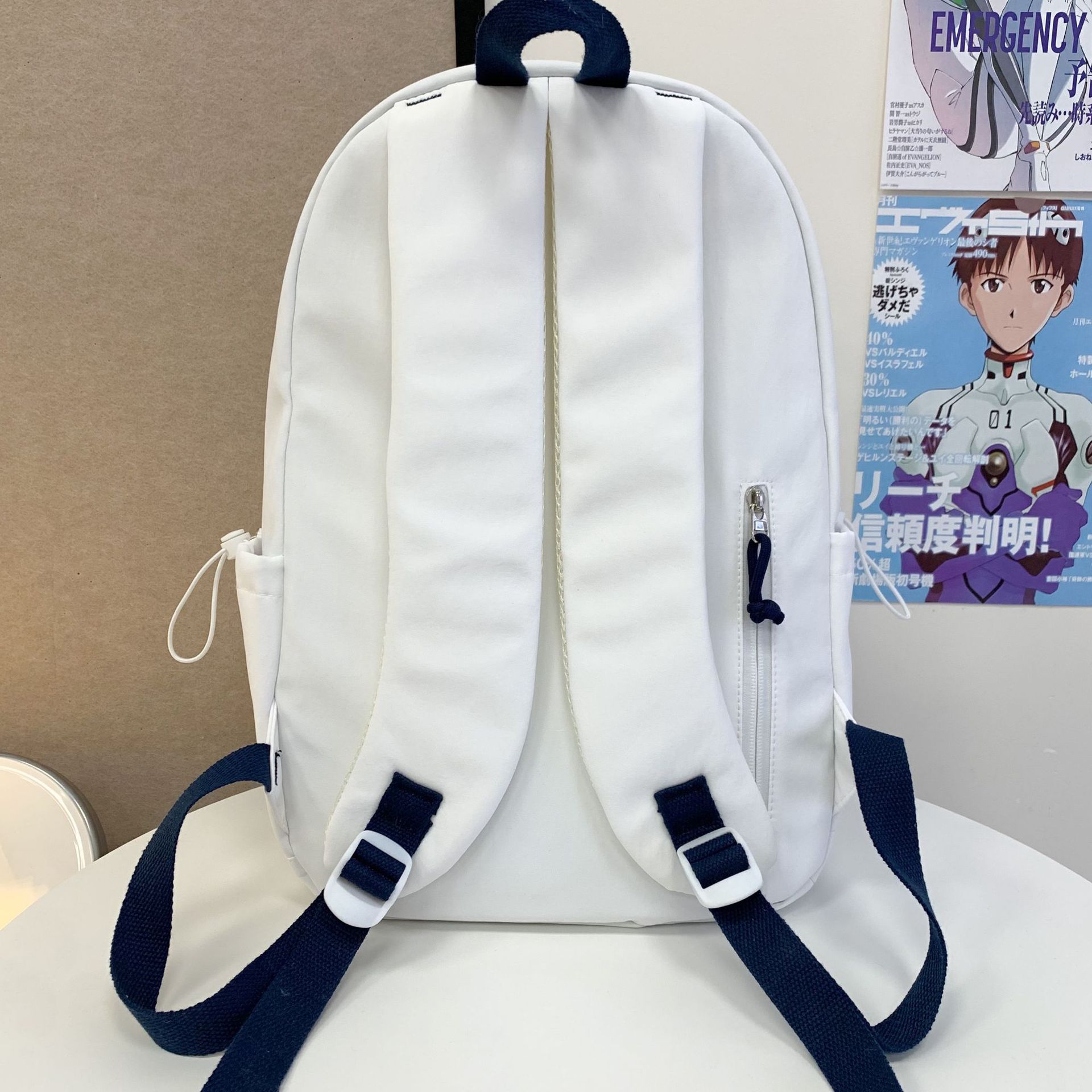 A new high-appearance-level Japanese-style ins backpack for junior and senior high school students, featuring a casual, simple, lightweight and large-capacity backpack for commuting Specification drawing