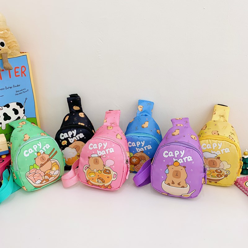 Spring 2025 new children's bag with cartoon pattern, single-shoulder crossbody bag, fashionable baby storage bag for going out and playing full figure