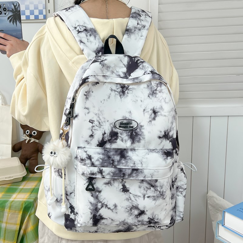 A Korean-style Instagram niche high-appearance-level middle school backpack, a Japanese-style Instagram sweet and cool tie-dyed girl backpack full figure