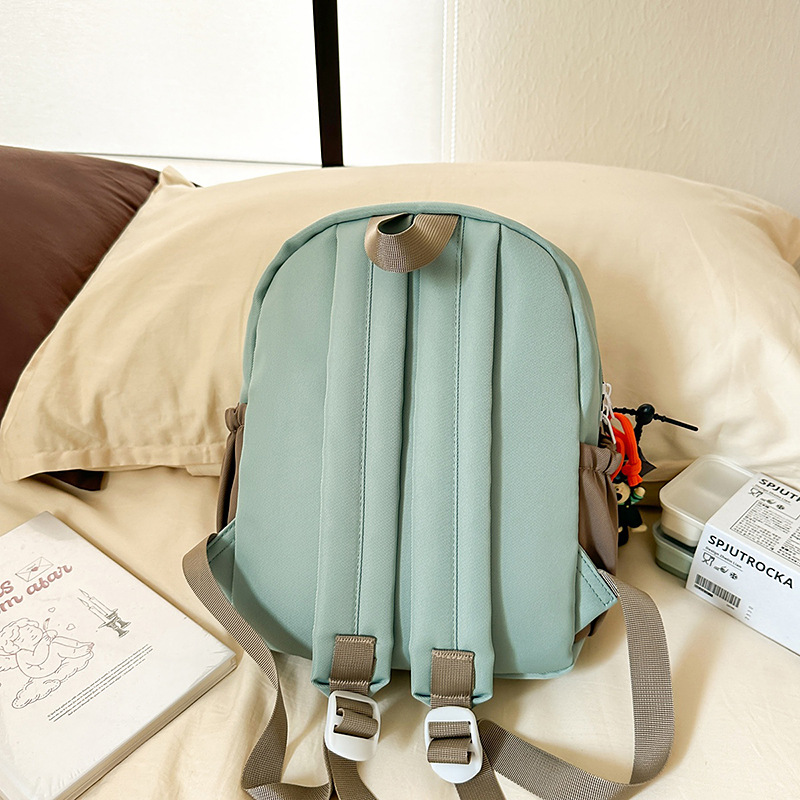 New cute cartoon toy car schoolbag for kindergarten boys, a casual ultra-light backpack for students in grades 1-3 Specification drawing