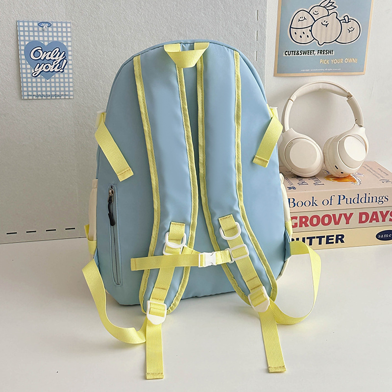 This schoolbag is designed for female college students with a unique sense of design and a high level of appearance. It is a casual travel backpack with a Japanese color contrast and is lightweight Specification drawing