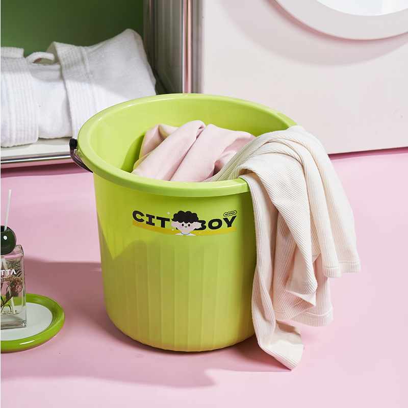 M04-8666男孩女孩水桶家用塑料桶加厚学生宿舍洗衣桶大号手提桶细节图