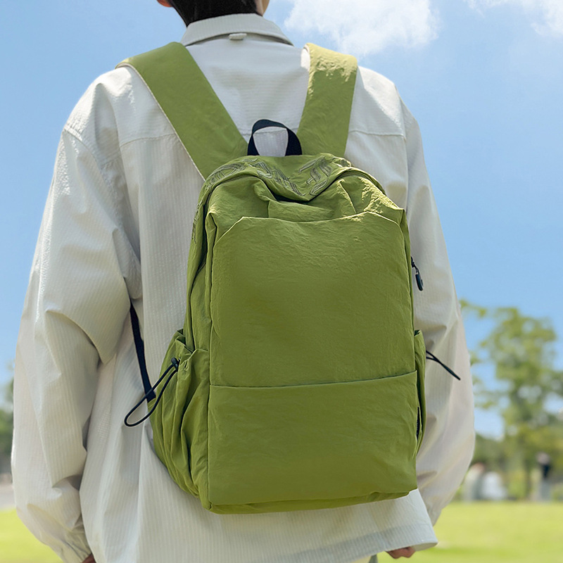 A new high-appearance-level, fresh and sweet candy-colored backpack from Forest-themed ins, a couple's lightweight travel spring outing backpack details Picture
