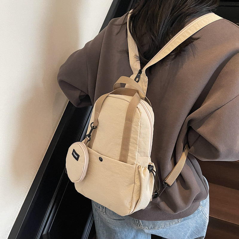 A stylish and lightweight backpack for women, a Korean-style casual three-purpose backpack, a multi-functional chest bag and a travel bag Application Scenario