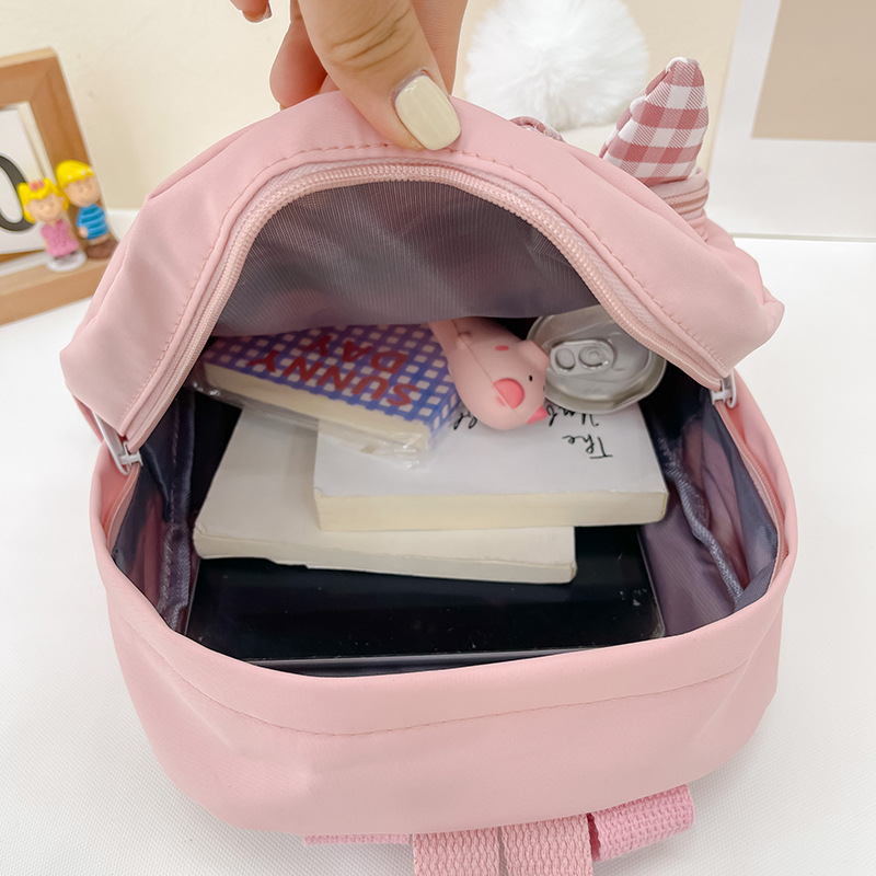 2022 New Children's travel backpack, girls' schoolbag, printed little rabbit cartoon backpack Application Scenario