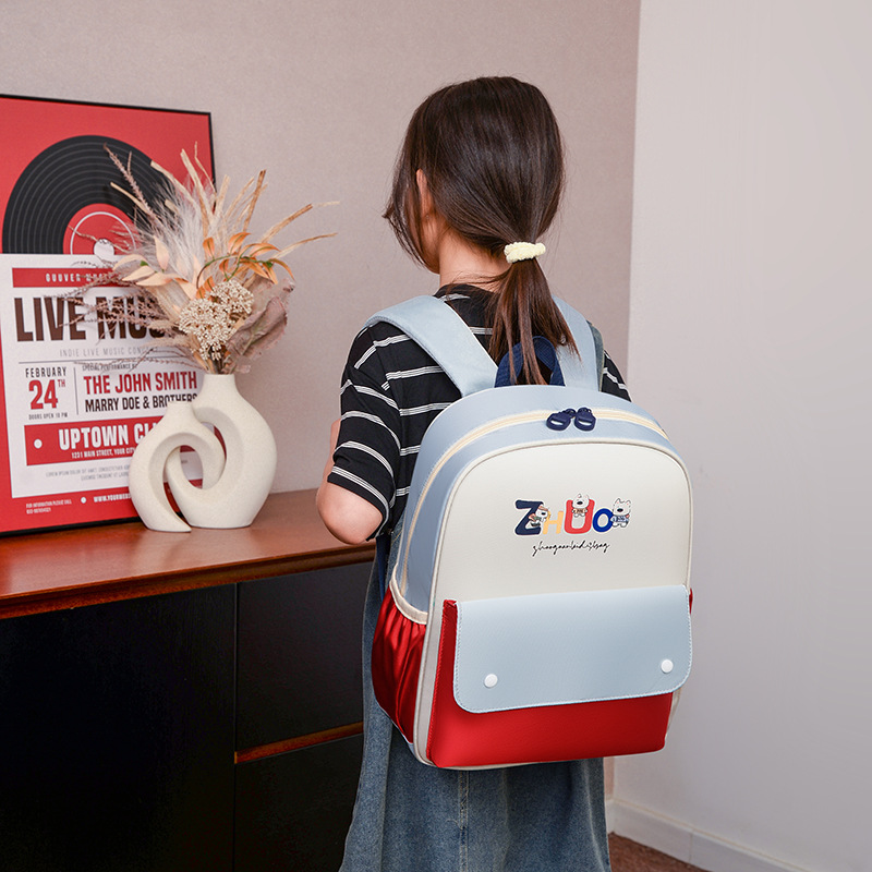 A new high-appearance-level, fresh and sweet, color-blocking mini backpack from Forest-themed ins, a lightweight backpack for grades 1-3 details Picture