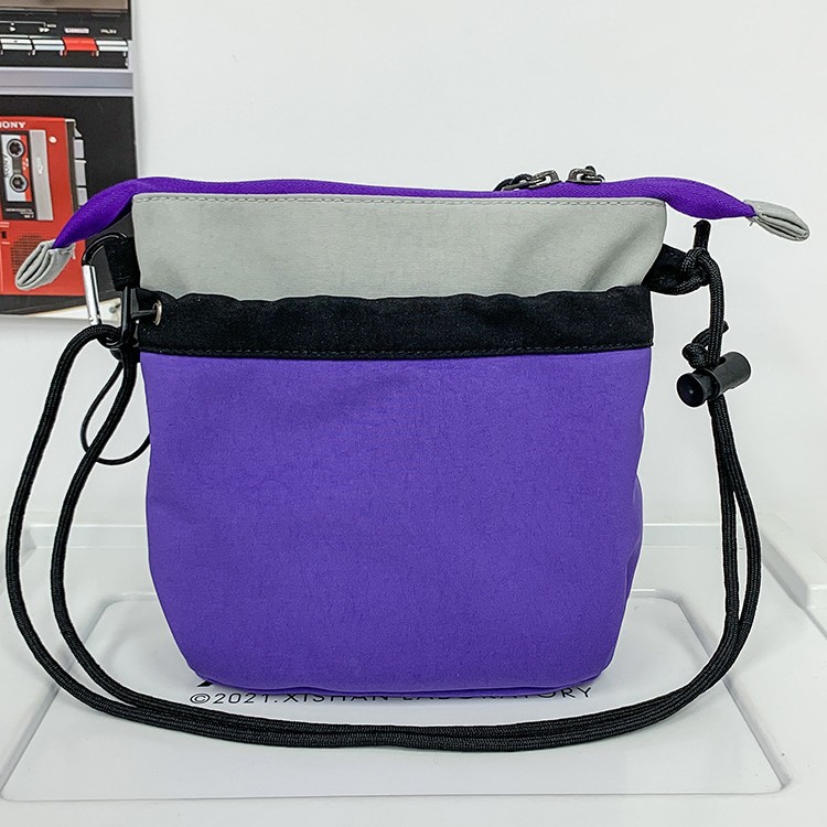 A new mini drawstring crossbody bag with a high aesthetic level, suitable for women's casual, simple and lightweight commuting, outdoor sports and travel Specification drawing