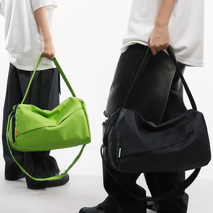 Short travel bag, women's light handbag, men's dry and wet separation sports and fitness bag, men's trendy brand fashionable crossbody bag full figure