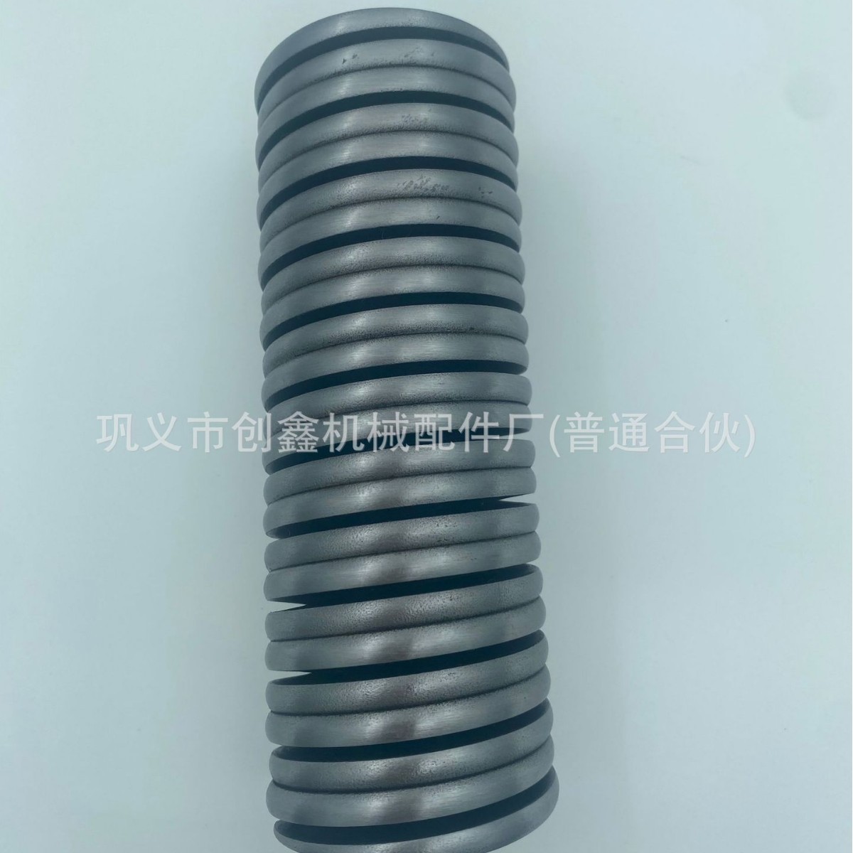The manufacturer produces double helical springs with an outer diameter of 61.7 and a height of 167.6. They can be produced according to samples full figure
