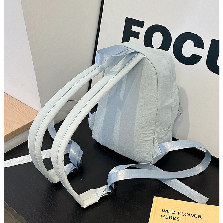 This is a new cute mini backpack for summer, featuring a laid-back style and a simple, casual Korean-style Instagram blue travel bag Specification drawing