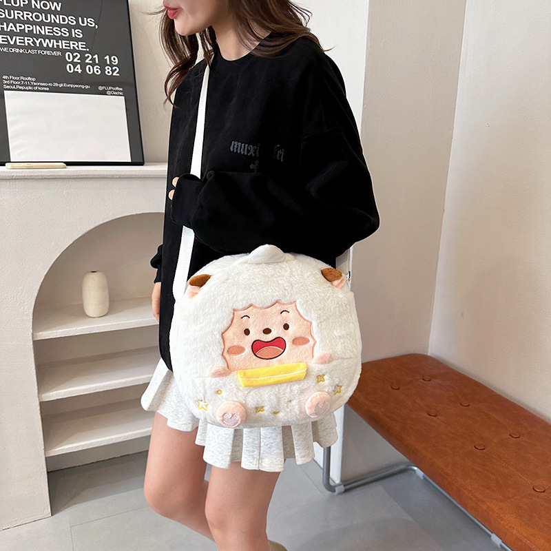 Little fairy, chubby and cute, cartoonish and fluffy, egg-shaped plush single-shoulder bag. Sweet and soft girl, go shopping with a crossbody bag details Picture