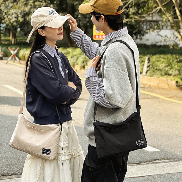 2025 New style casual and simple underarm small bag, Japanese lightweight solid color nylon crossbody single-shoulder fabric bag, artistic bag full figure
