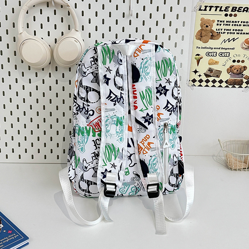 Graffiti schoolbag for female college students, trendy and simple hip-hop backpack, high school and junior high school students, high appearance level, niche backpack for male students Specification drawing