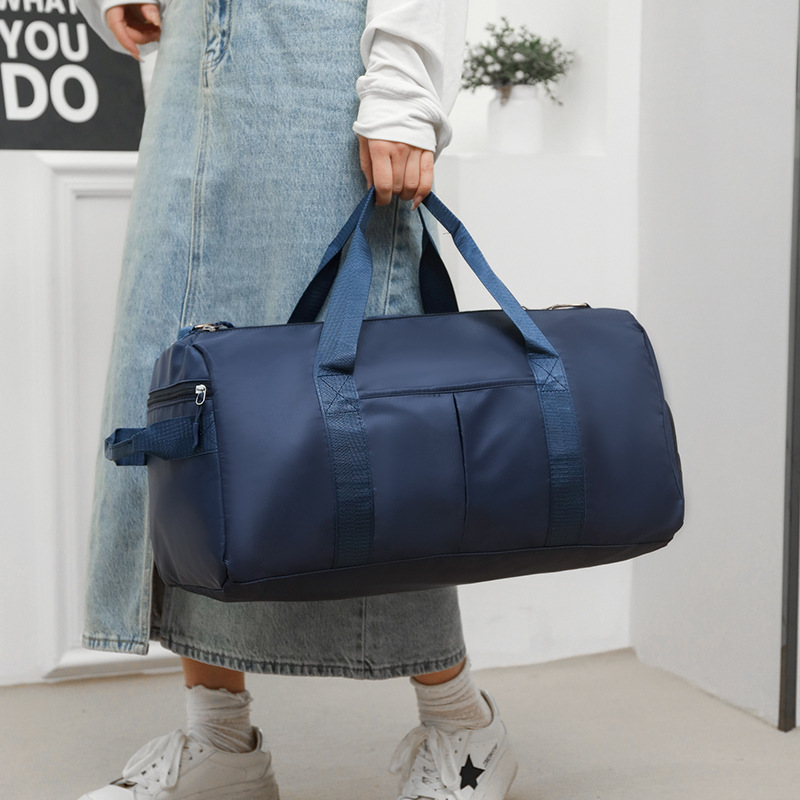Multi-functional portable fitness bag, women's convenient multi-compartment outdoor leisure travel bag, large-capacity single-shoulder luggage bag full figure