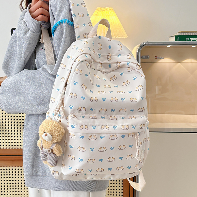 The new Instags-style Japanese backpack is cute for girls. It's a fresh and sweet backpack for junior and senior high school students and college students full figure