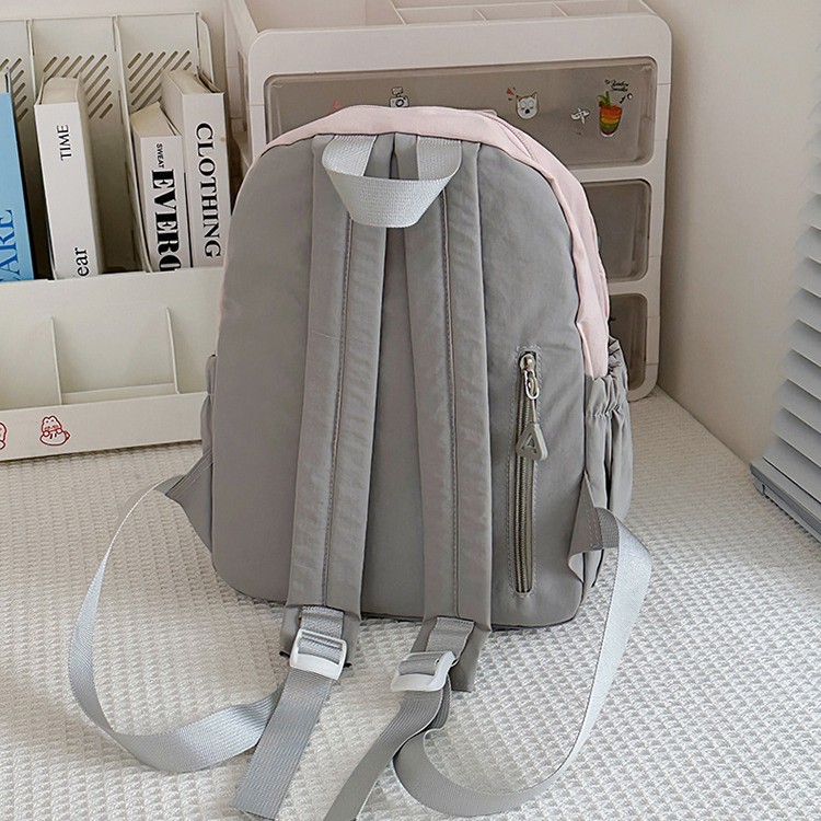 A new high-appearance-level letter-style backpack for junior and senior high school students, which is casual, simple, lightweight, versatile for commuting and has a large capacity Specification drawing