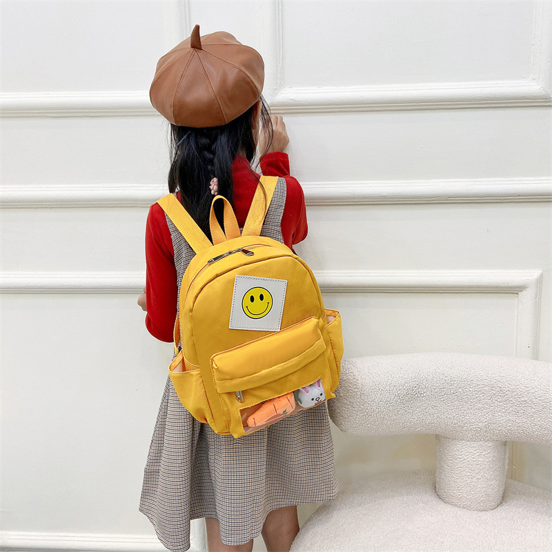 2025 Trendy and simple children's backpacks, portable Japanese-style children's backpacks for kindergarten boys and girls Application Scenario