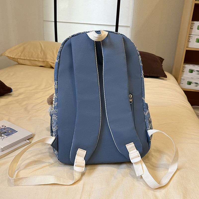 A new high-appearance-level, niche denim backpack for college students, a fashionable, versatile, casual and lightweight backpack for travel and commuting Specification drawing