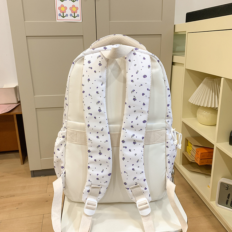 A new high-appeal, fresh and sweet floral backpack from Korean Instagram, a simple and large-capacity backpack for junior and senior high school students Specification drawing