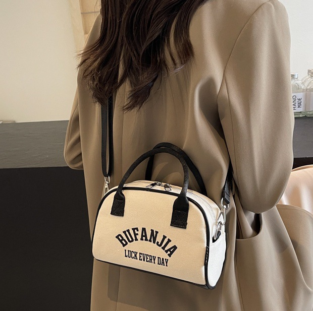 Japanese-style small bags, canvas bags, handbags, high appearance level, fashionable girls' crossbody bags, lightweight single-shoulder bags for shopping and traveling full figure