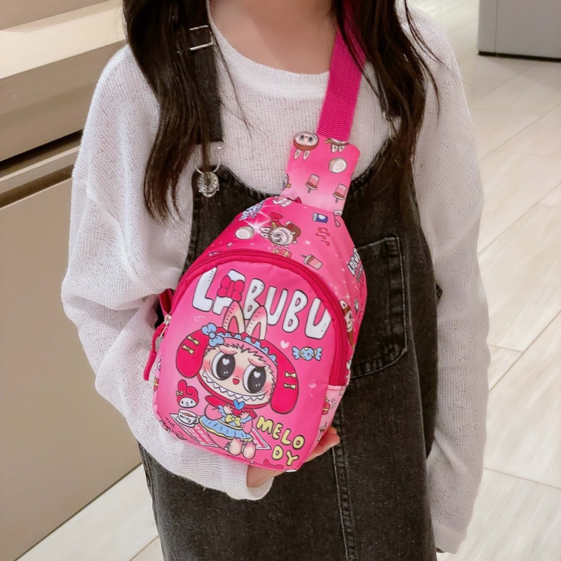New children's chest bag, cute cartoon casual crossbody bag for boys and girls, coin purse, trendy single-shoulder backpack for babies Application Scenario