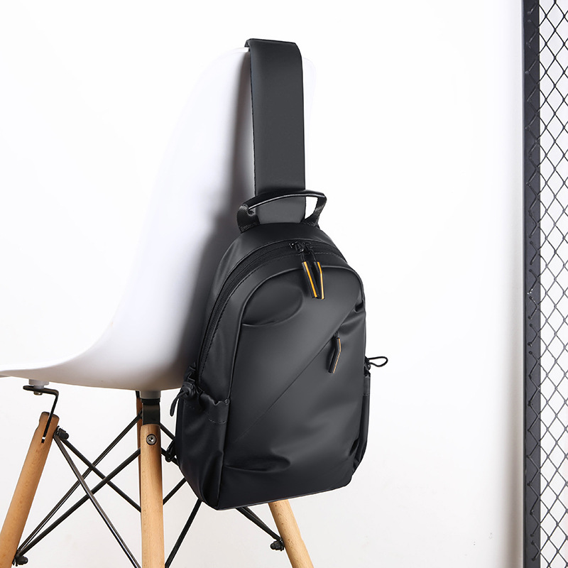 New cross-border men's chest bag, simple, cool and durable single-shoulder bag, casual travel, portable and commuting crossbody bag for men details Picture