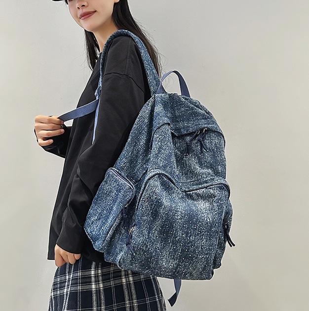 Denim shiny design schoolbag, laid-back style for girls, large-capacity backpack, lightweight Korean-style travel backpack full figure
