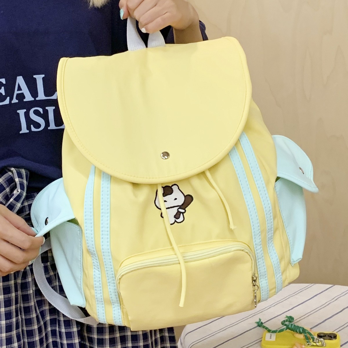 Japanese-style ins schoolbag for female college students, a niche drawstring backpack with a drawstring opening, lightweight and large-capacity backpack for junior and senior high school students full figure