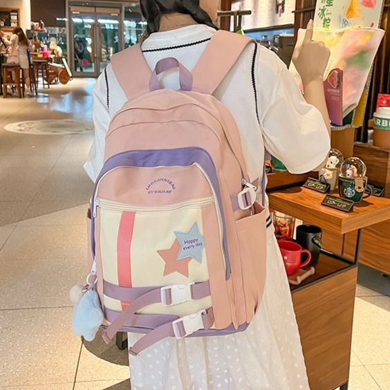 This is a simple and versatile backpack for students in grades three to six of Korean style, featuring a cute color contrast on Instagram details Picture
