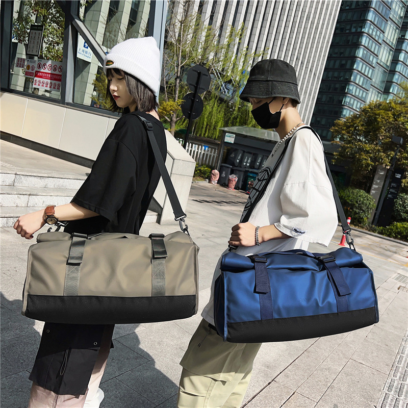 Fitness bag, men's dry and wet separation basketball training sports crossbody bag, trendy Japanese style Instagram couple rolled-up single-shoulder bag details Picture