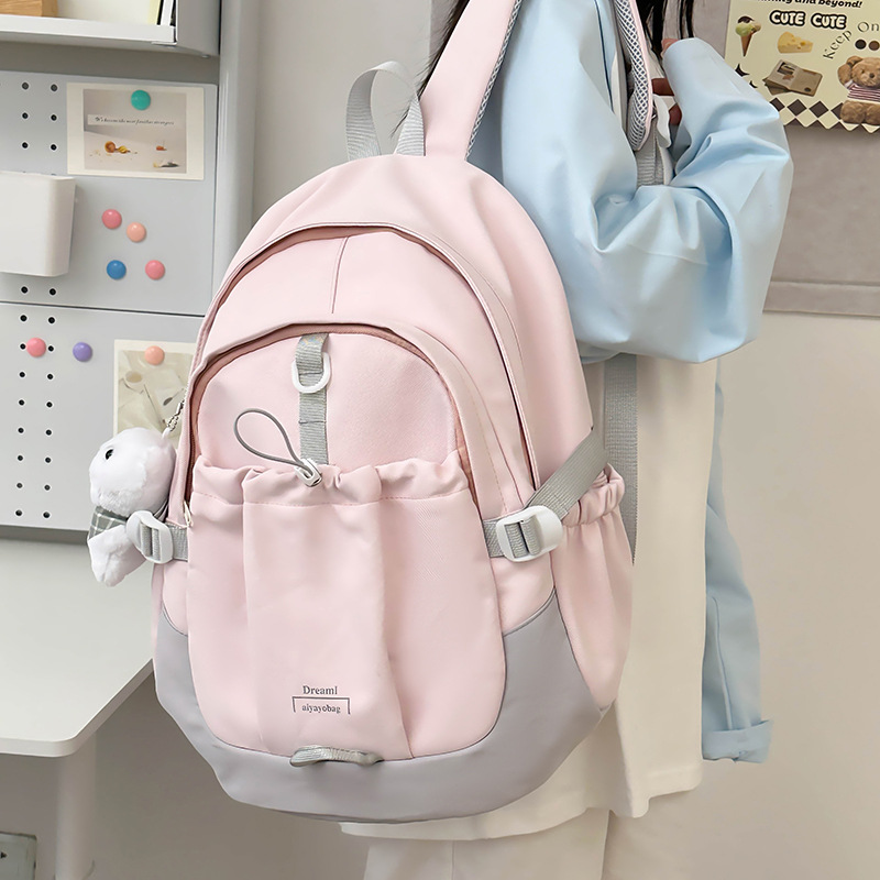 The 2025 new sweet style backpack for female college students' casual travel is versatile, with a high level of appearance and a girlish heart details Picture